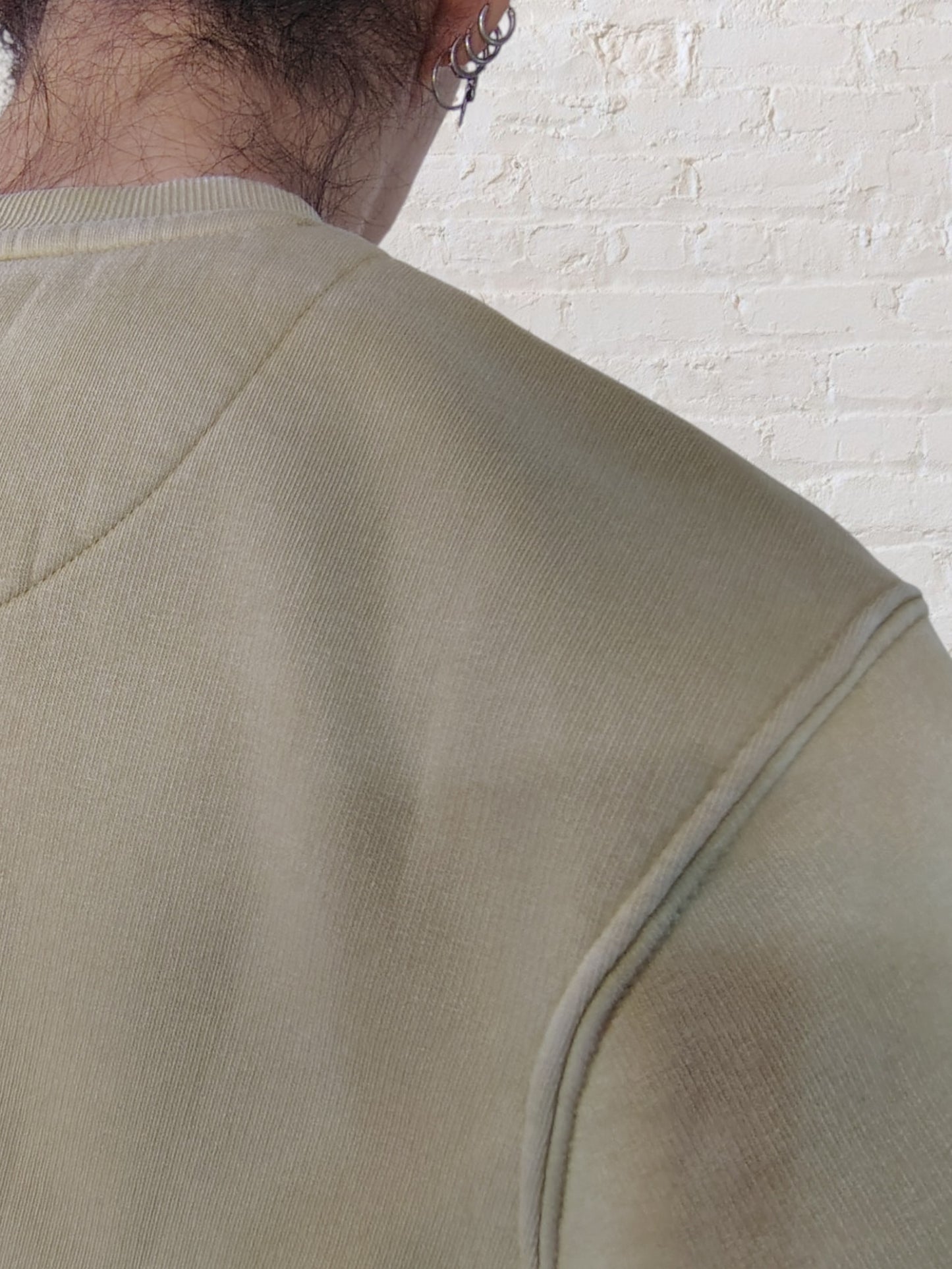 Polerón Beige Crew Acid Wash 90 % Algodón